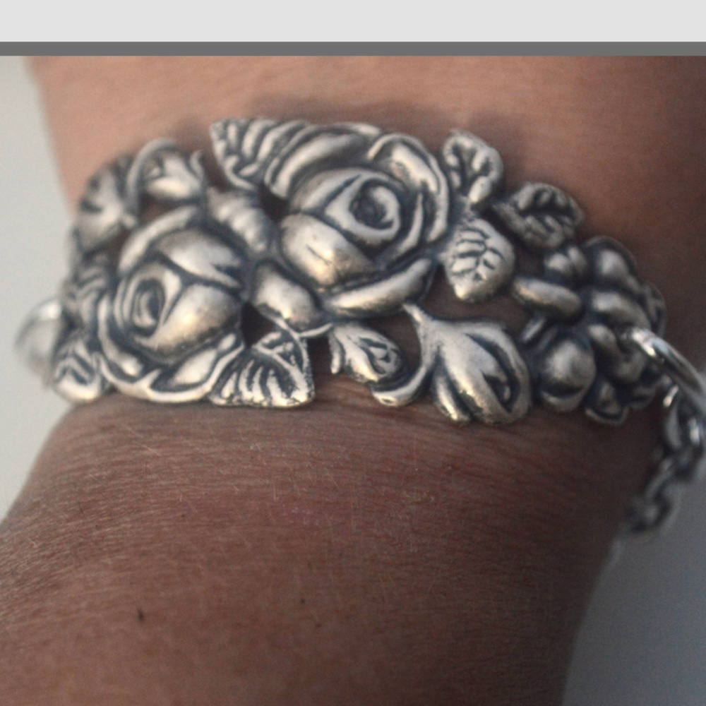 Floral Link Handmade Cuff Bracelet Roses Heart - Picture 4 of 8